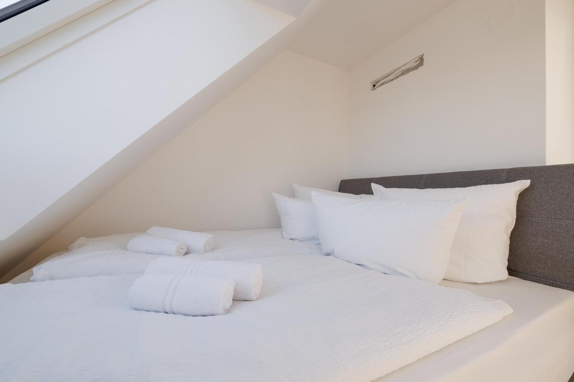 Symphony Apartments 40 - Modern Loft With Terrace And Grill In Central Location Виена Екстериор снимка