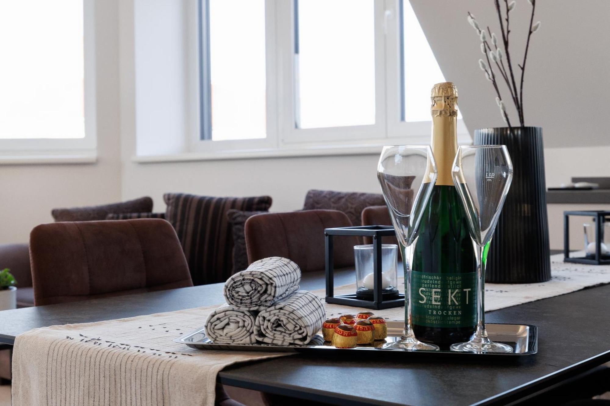 Symphony Apartments 40 - Modern Loft With Terrace And Grill In Central Location Виена Екстериор снимка